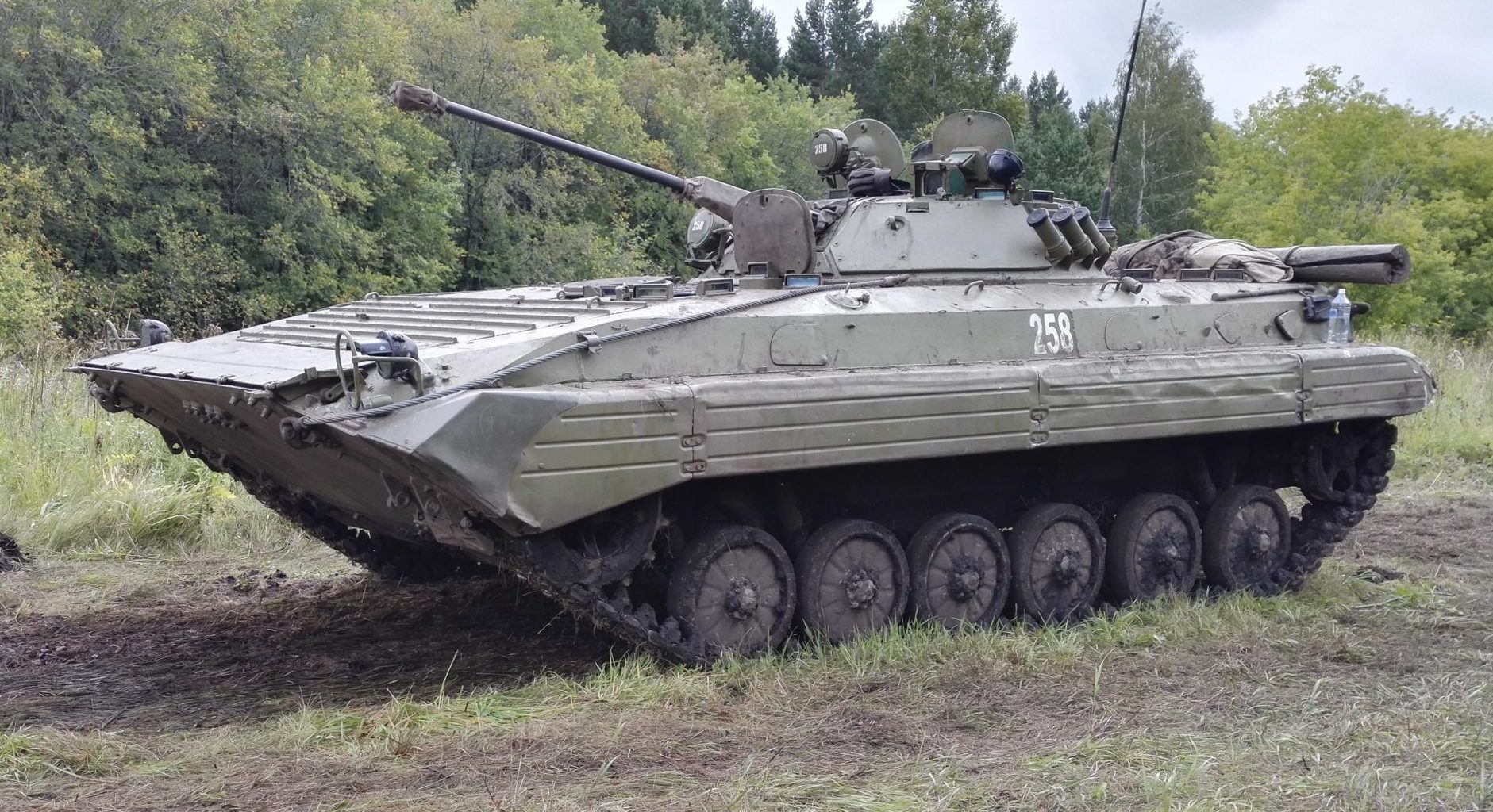 Боевая машина пехоты (БМП)-2