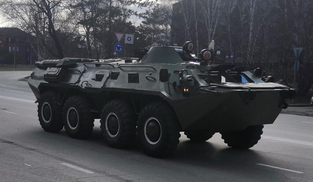 Бронетранспортер БТР-80