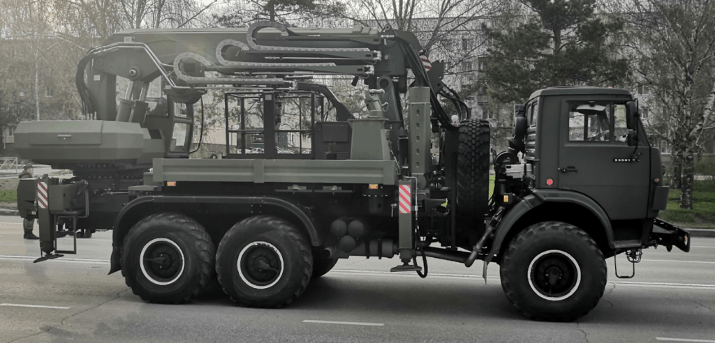 Универсальная бурильная машина на базе КАМАЗ 53501