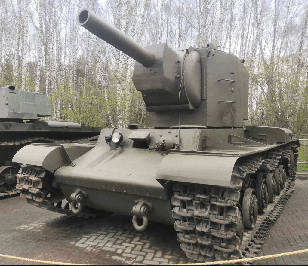Танк КВ-2